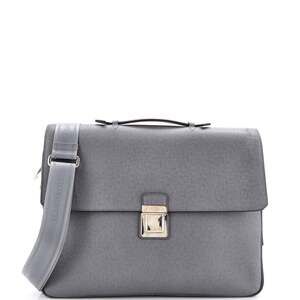 Louis Vuitton Vassili Handbag Taiga #239349L73B